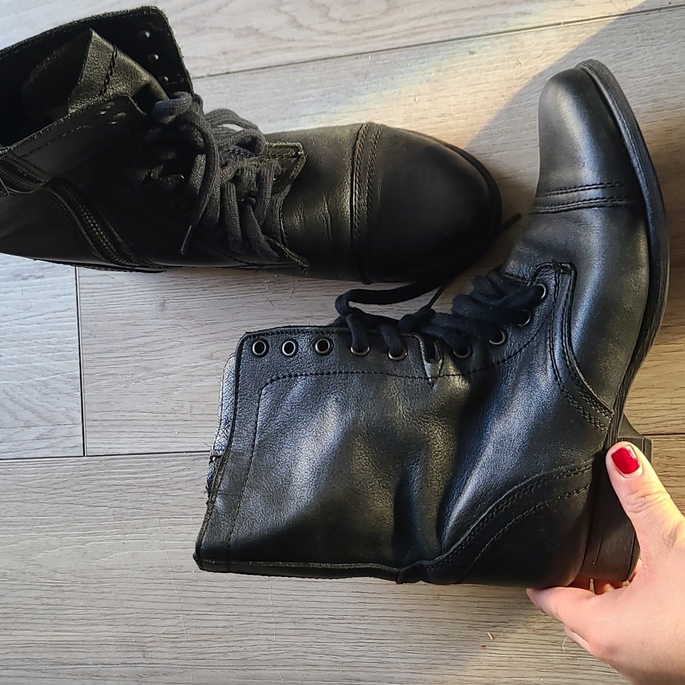 Steven Madden boots